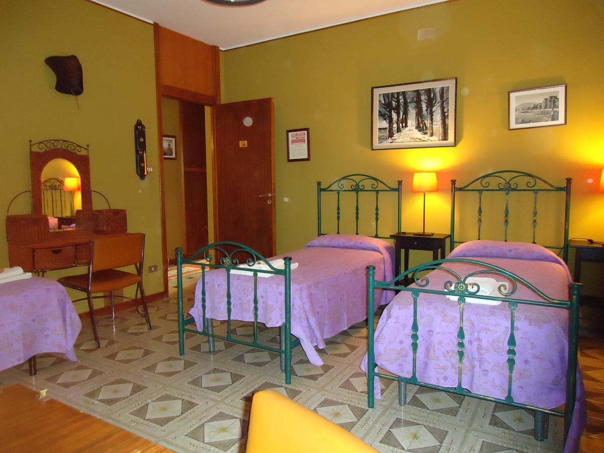 Casa Riccio Hotell Palermo Exteriör bild