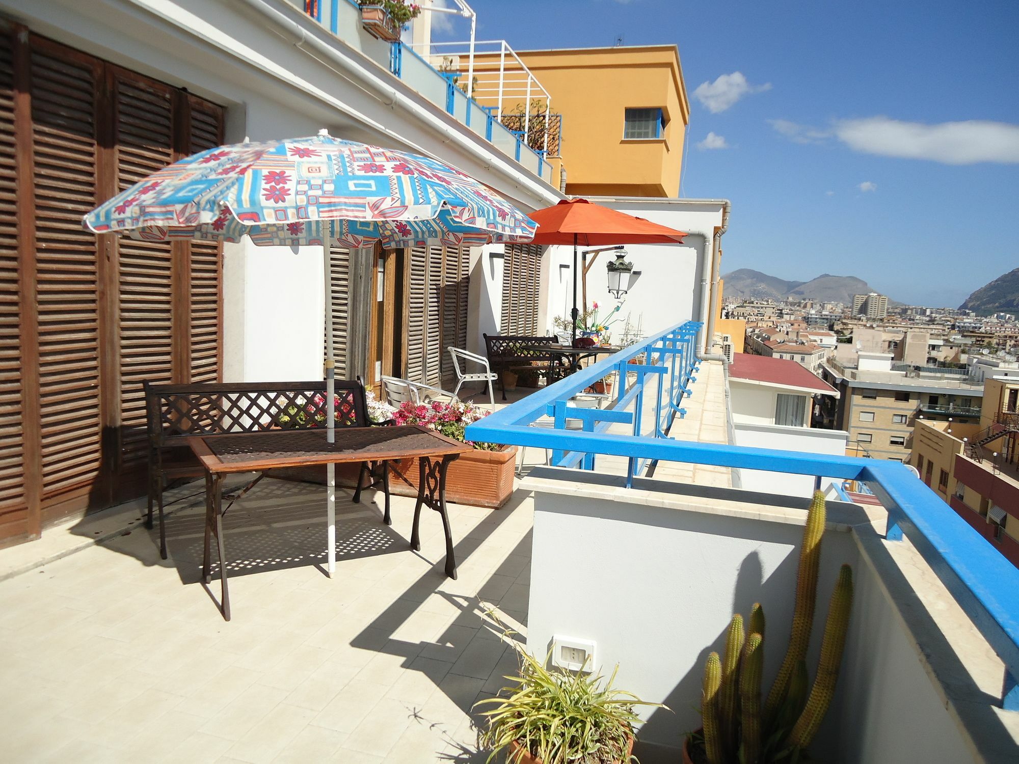 Casa Riccio Hotell Palermo Exteriör bild