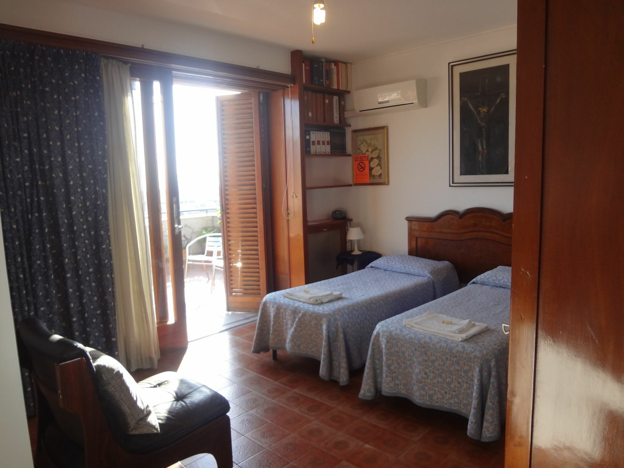 Casa Riccio Hotell Palermo Exteriör bild